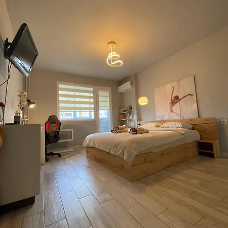 Estrella Apartment *